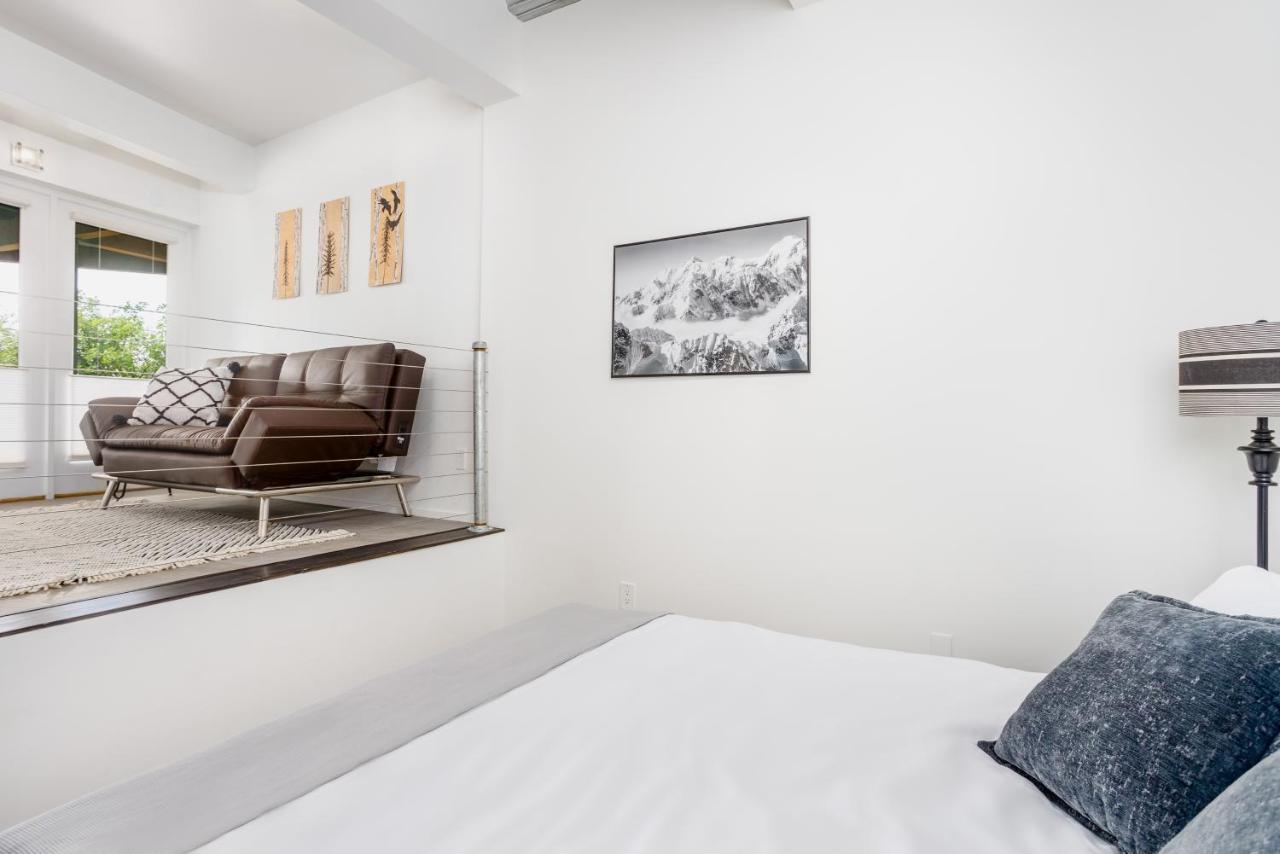 Downtown Contemporary Cove Villa Anchorage Ngoại thất bức ảnh